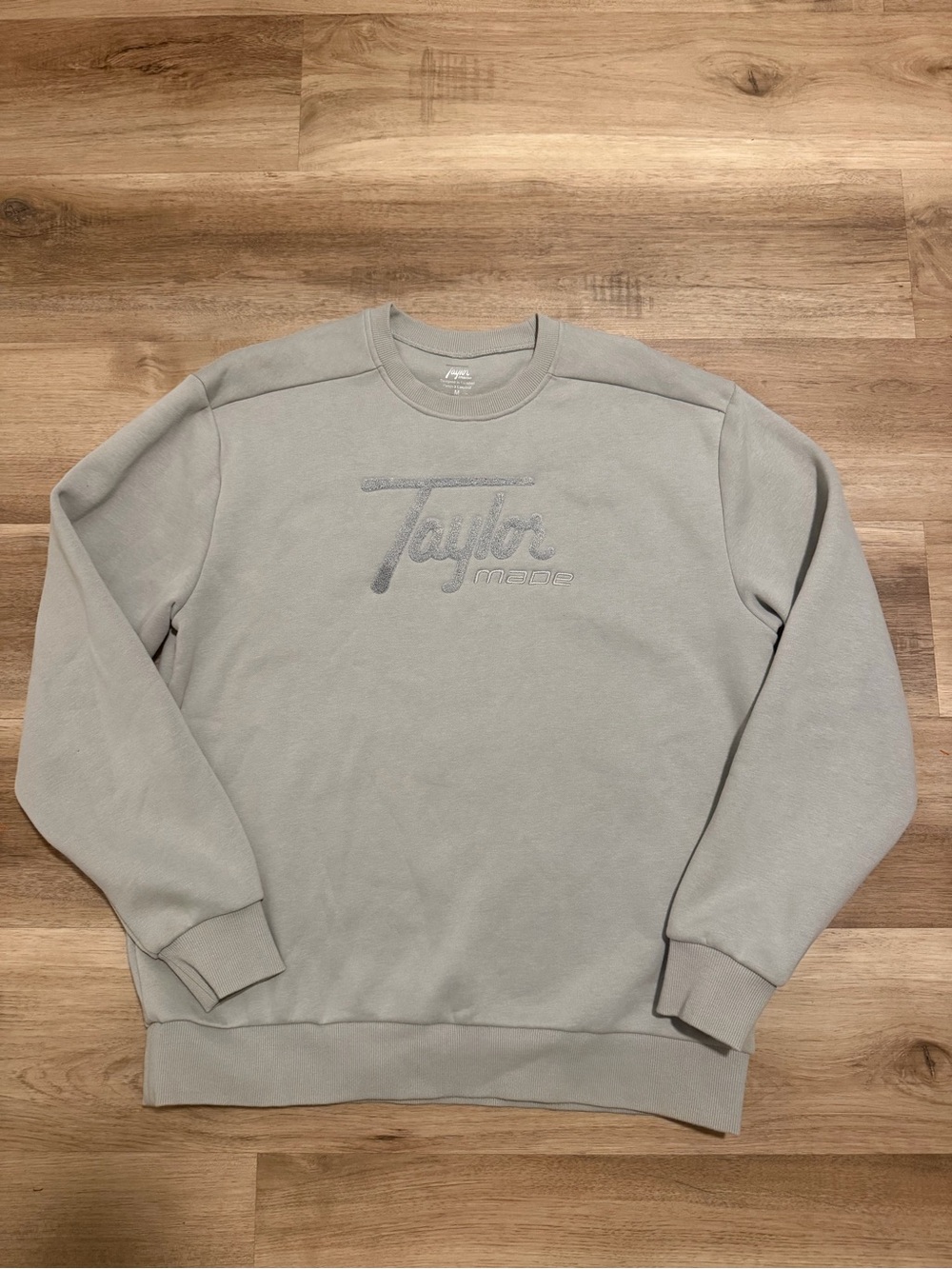 Taylormade Golf First Light Crew Sweatshirt Cool Grey Men’s Medium NWOT